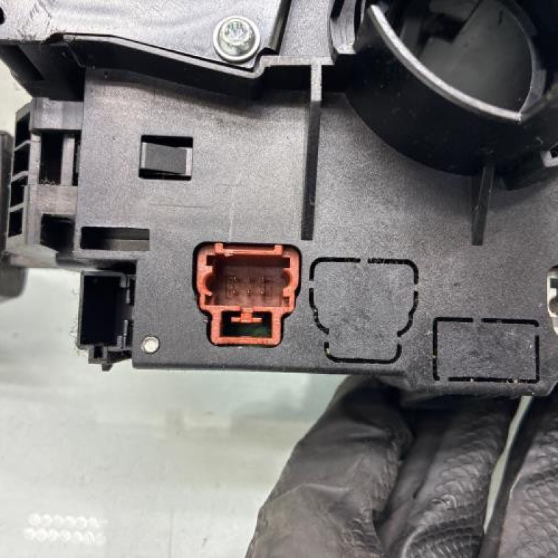 Com (Bloc Contacteur Tournant+Commodo Essuie Glace+Commodo Phare) PEUGEOT 207 Photo n°7