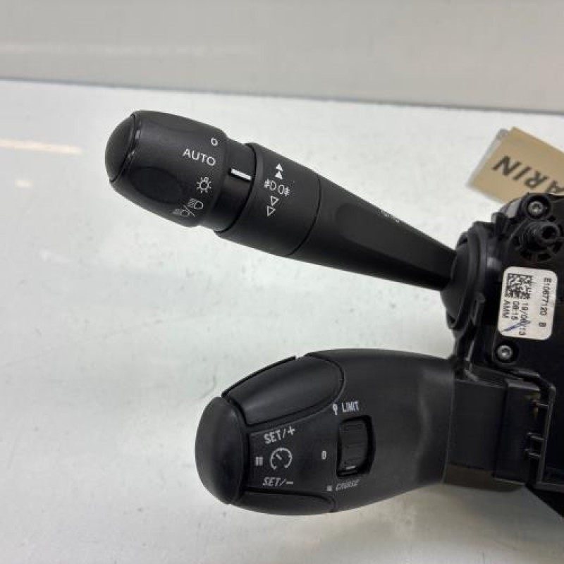 Com (Bloc Contacteur Tournant+Commodo Essuie Glace+Commodo Phare) PEUGEOT 208 1 Photo n°3