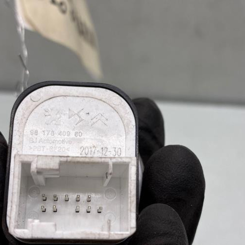 Commande retroviseurs CITROEN C3 3 Photo n°4