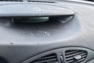 Bouton de coffre RENAULT LAGUNA 2