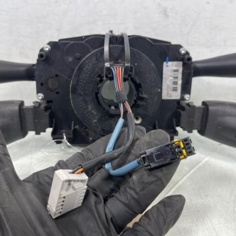 Com (Bloc Contacteur Tournant+Commodo Essuie Glace+Commodo Phare) PEUGEOT 207 Photo n°2