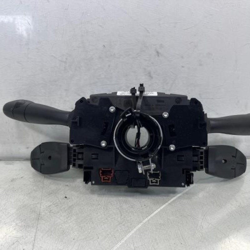 Com (Bloc Contacteur Tournant+Commodo Essuie Glace+Commodo Phare) PEUGEOT 207 Photo n°3