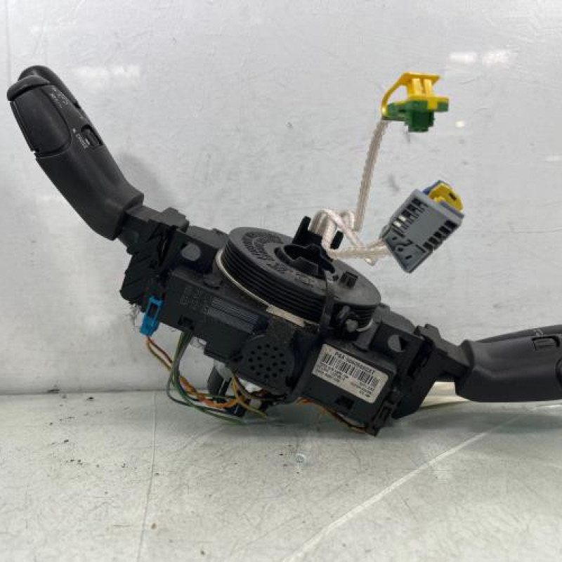 Com (Bloc Contacteur Tournant+Commodo Essuie Glace+Commodo Phare) PEUGEOT 307 Photo n°2