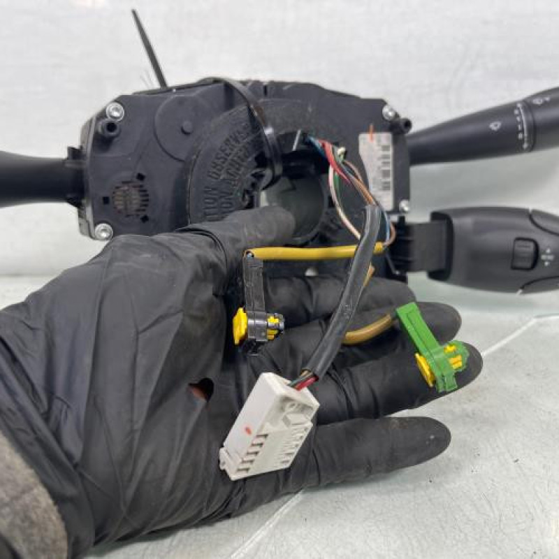 Com (Bloc Contacteur Tournant+Commodo Essuie Glace+Commodo Phare) PEUGEOT 207 Photo n°4