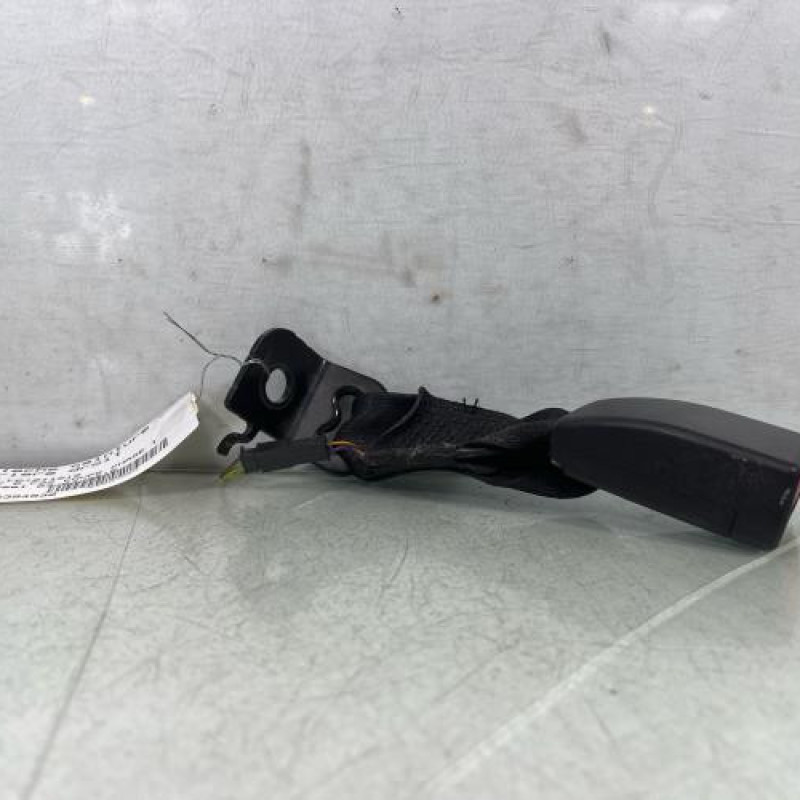 Attache ceinture arriere droit BMW SERIE 2 F22 Photo n°1