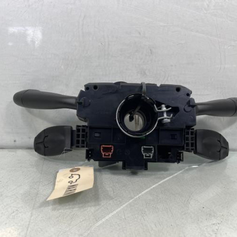 Com (Bloc Contacteur Tournant+Commodo Essuie Glace+Commodo Phare) CITROEN C2 Photo n°3