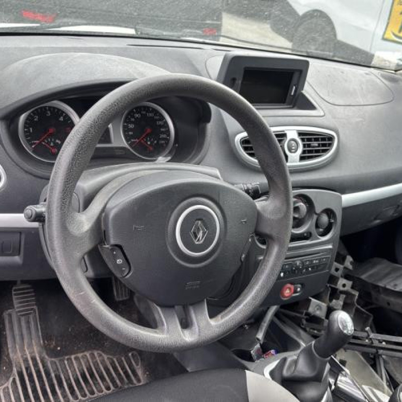 Moteur RENAULT CLIO 3 Photo n°20