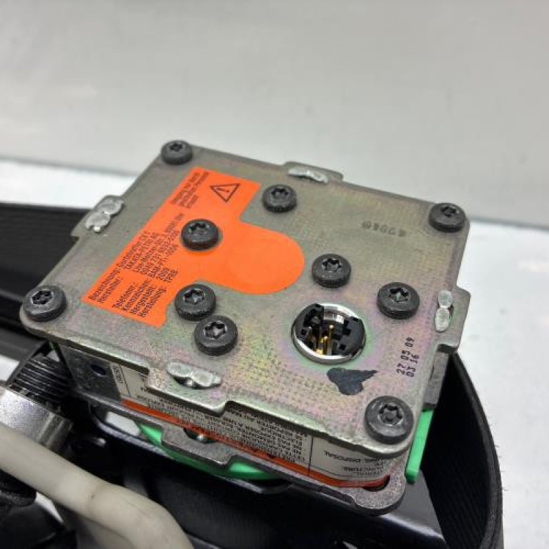 Pretensionneur de ceinture avant droit OPEL AGILA B Photo n°2