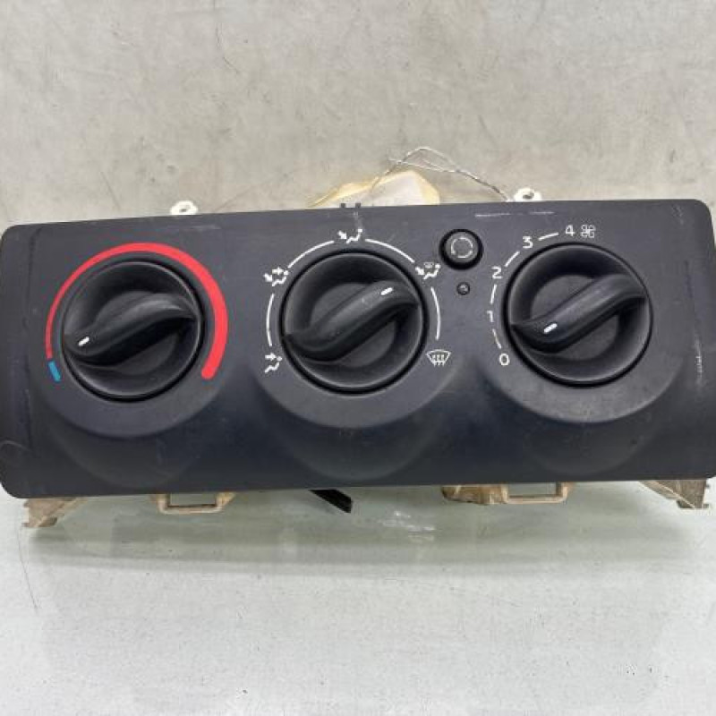 Commande chauffage RENAULT CLIO 2 Photo n°1