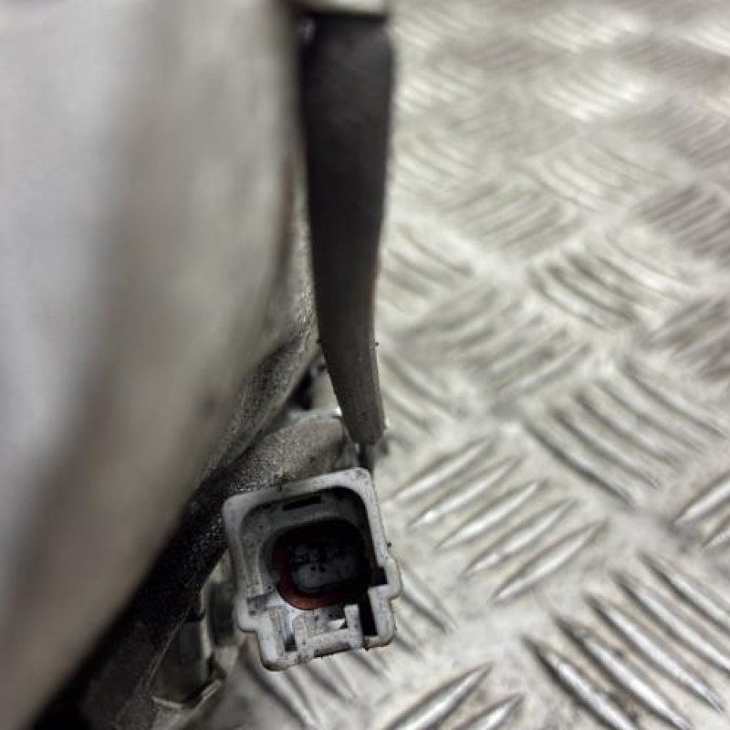 Compresseur clim RENAULT LAGUNA 3 Photo n°6