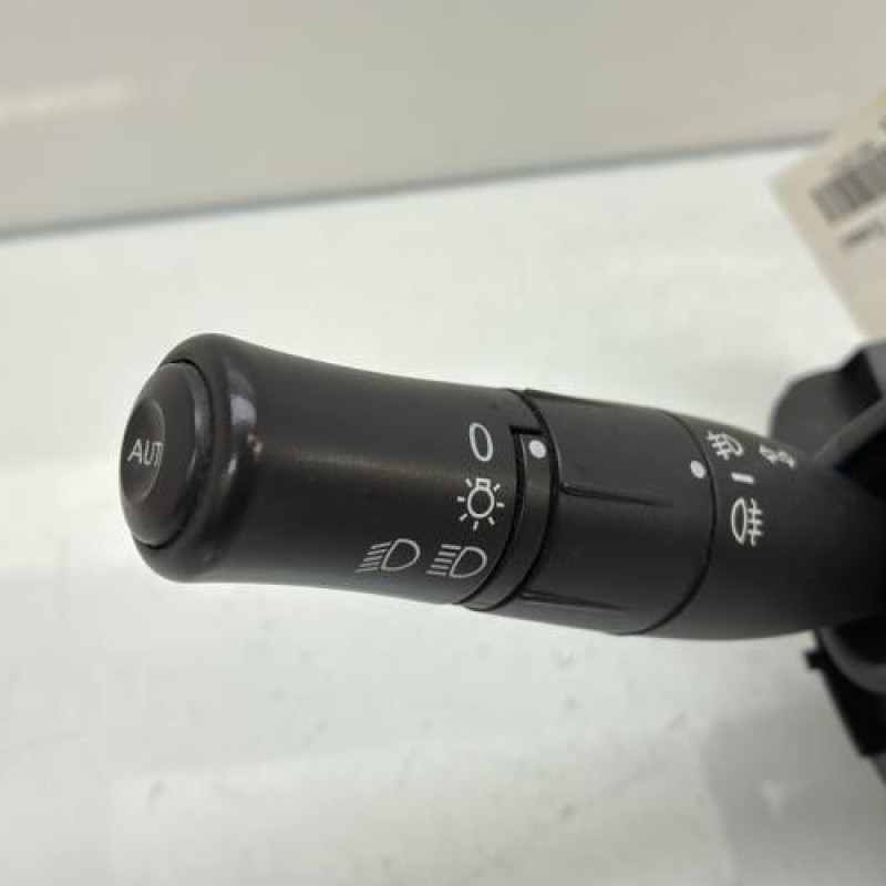 Com (Bloc Contacteur Tournant+Commodo Essuie Glace+Commodo Phare) RENAULT MEGANE 2 Photo n°4