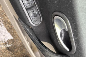 Com (Bloc Contacteur Tournant+Commodo Essuie Glace+Commodo Phare) RENAULT MEGANE 2