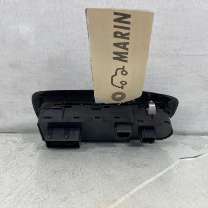 Interrupteur de leve vitre avant gauche PEUGEOT 208 1 Photo n°2