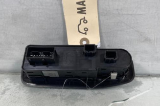 Interrupteur de leve vitre avant gauche PEUGEOT 208 1