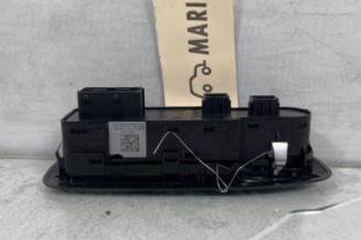 Interrupteur de leve vitre avant gauche PEUGEOT 208 1