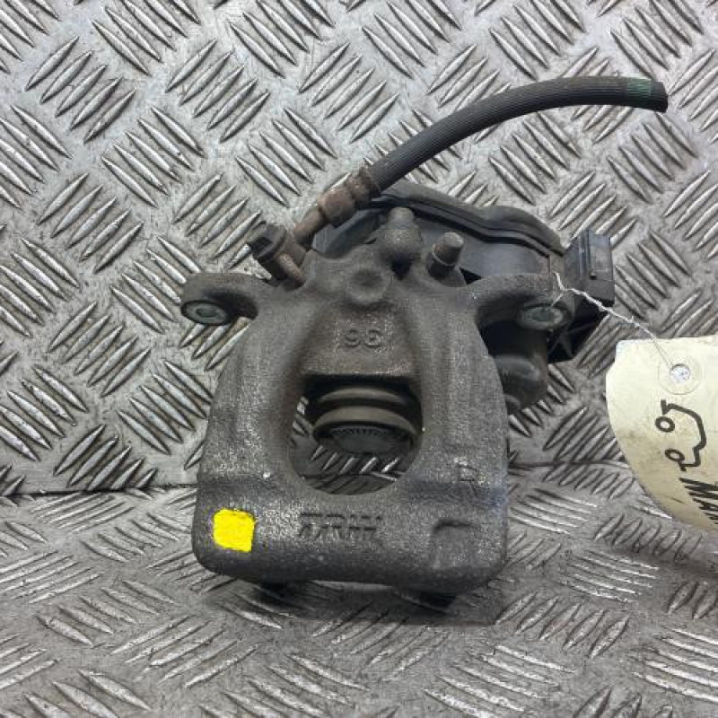 Etrier arriere droit (freinage) RENAULT KADJAR Photo n°1