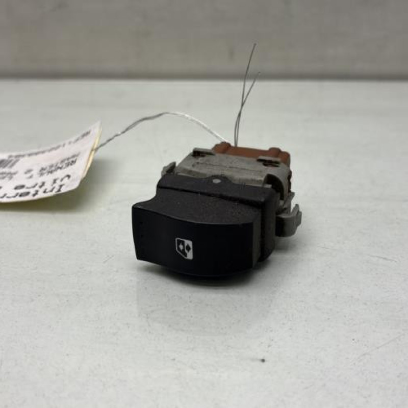 Interrupteur de leve vitre avant droit RENAULT MASTER 2 Photo n°1