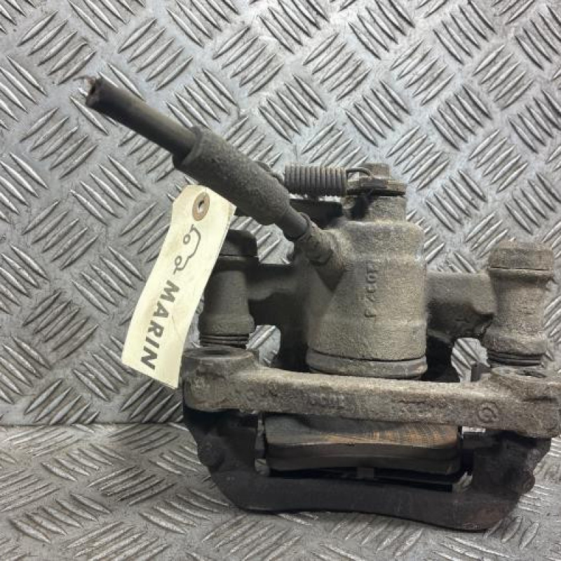 Etrier arriere droit (freinage) RENAULT MASTER 3 Photo n°3