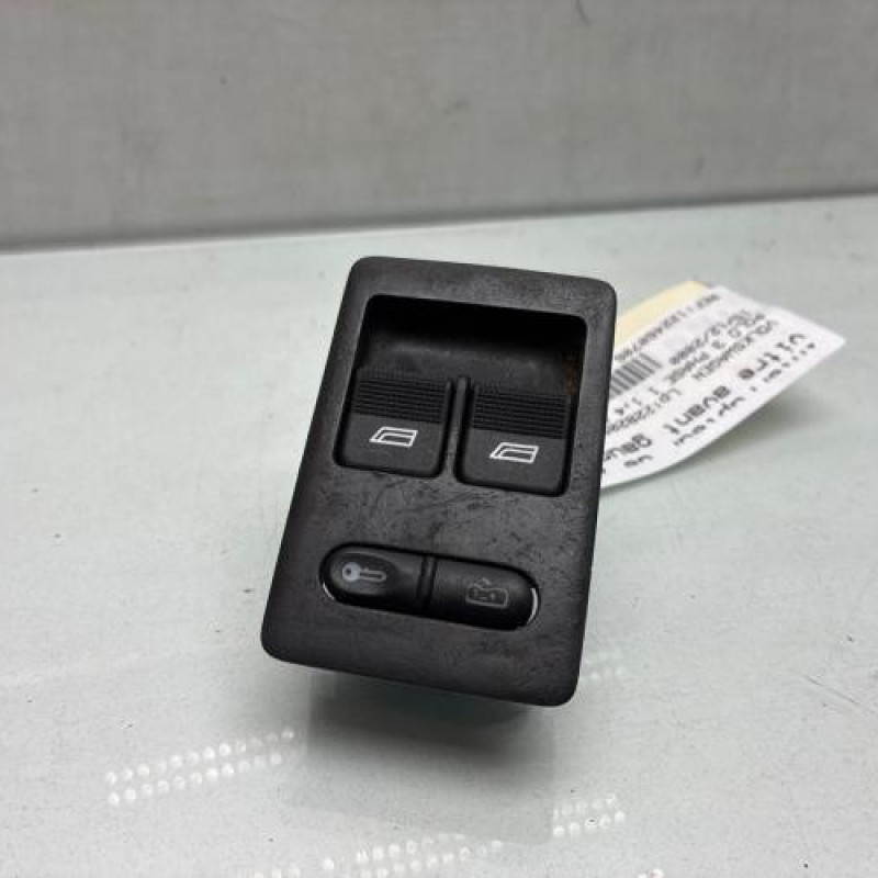 Interrupteur de leve vitre avant gauche VOLKSWAGEN POLO 3 Photo n°1