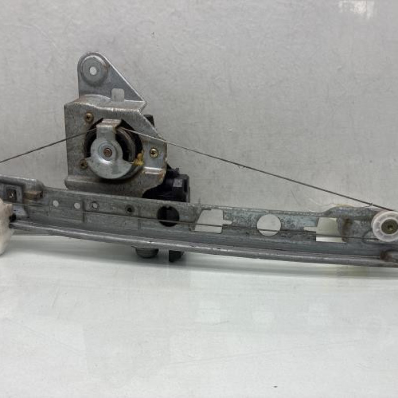 Leve vitre electrique arriere droit RENAULT MEGANE 2 Photo n°1