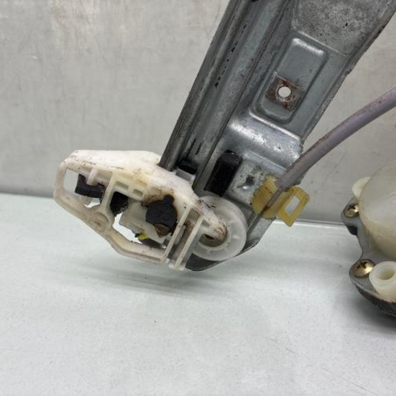 Leve vitre electrique avant droit RENAULT MEGANE 2 Photo n°2