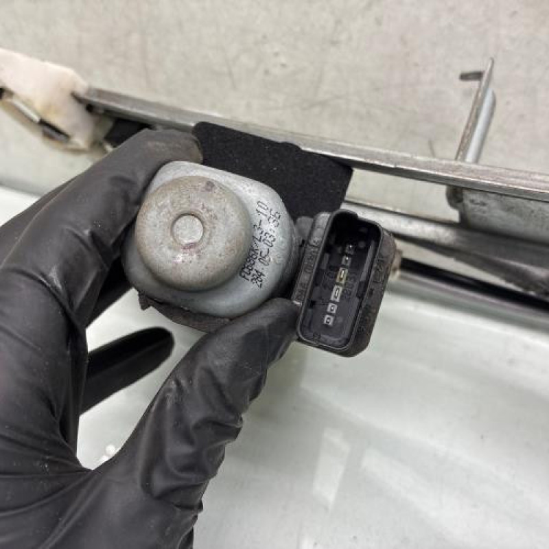 Leve vitre electrique avant droit RENAULT MEGANE 2 Photo n°5