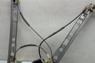 Leve vitre electrique avant gauche RENAULT MEGANE 2 Photo n°1