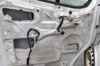 Compresseur clim OPEL VIVARO 1