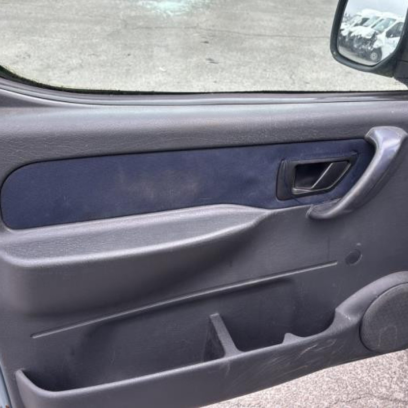 Moteur essuie glace arriere CITROEN BERLINGO 1 Photo n°13