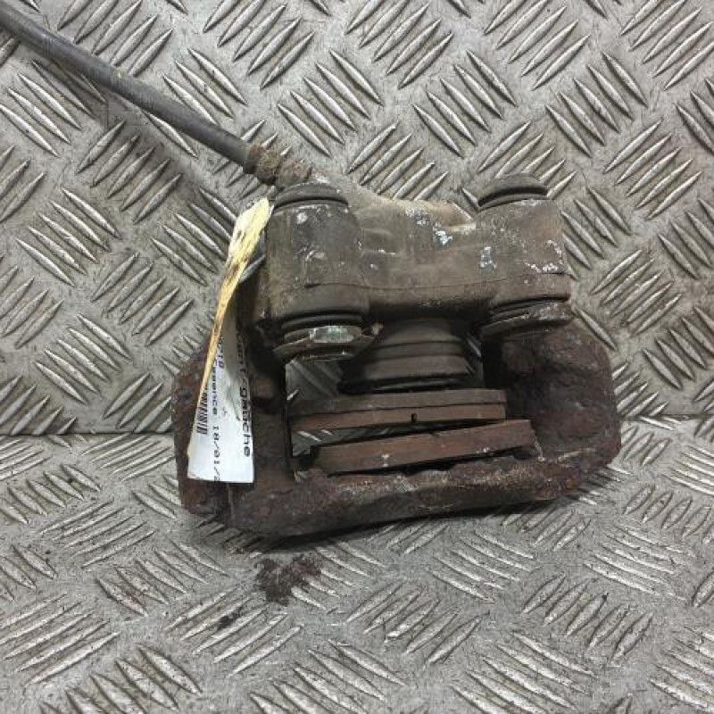 Etrier avant gauche (freinage) CITROEN SAXO Photo n°3