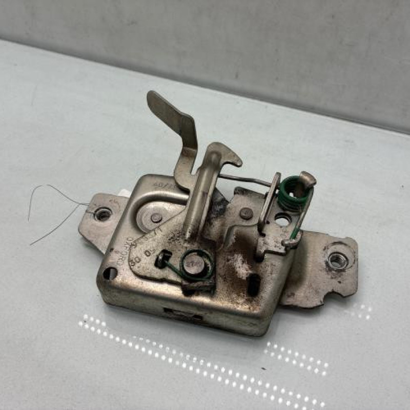 Fermeture de capot RENAULT CLIO 3 Photo n°1