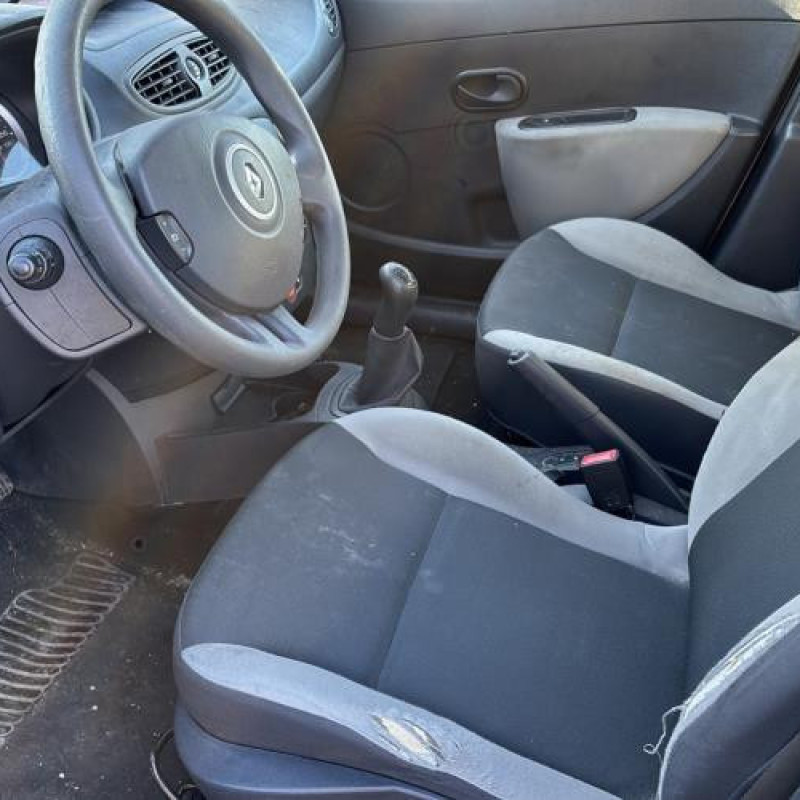 Fermeture de capot RENAULT CLIO 3 Photo n°8