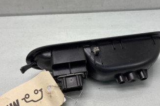 Interrupteur de leve vitre avant droit RENAULT CLIO 3