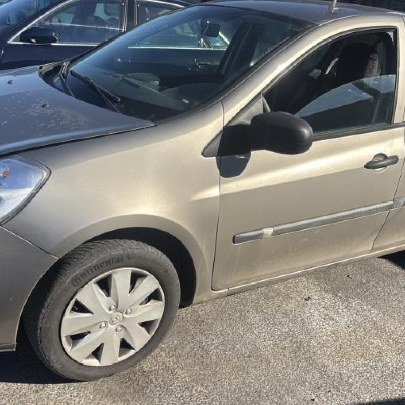 Interrupteur de leve vitre avant droit RENAULT CLIO 3 Photo n°17