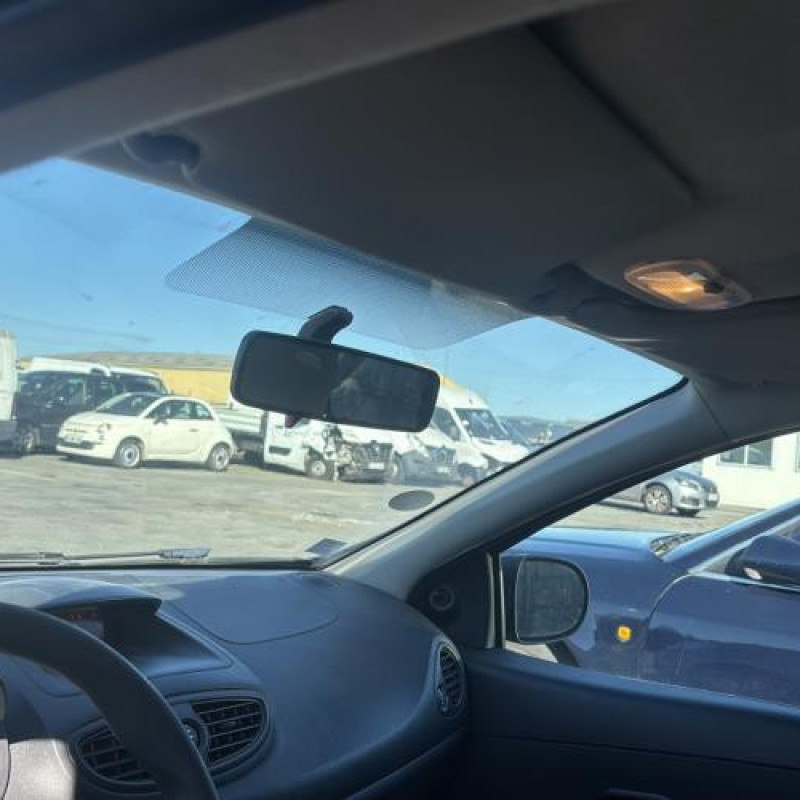 Interrupteur de leve vitre avant droit RENAULT CLIO 3 Photo n°20