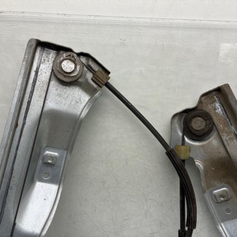 Leve vitre electrique avant droit RENAULT CLIO 3 Photo n°4