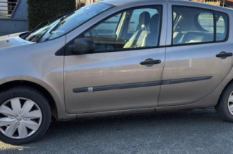 Leve vitre electrique avant droit RENAULT CLIO 3