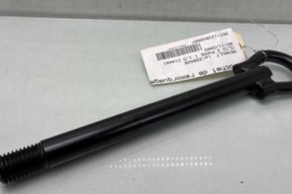 Crochet de remorquage RENAULT CLIO 3 Photo n°1