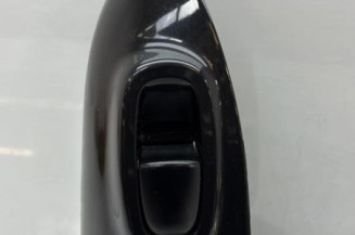 Interrupteur de leve vitre arriere droit NISSAN JUKE 1