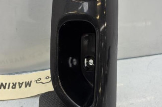 Interrupteur de leve vitre arriere gauche NISSAN JUKE 1