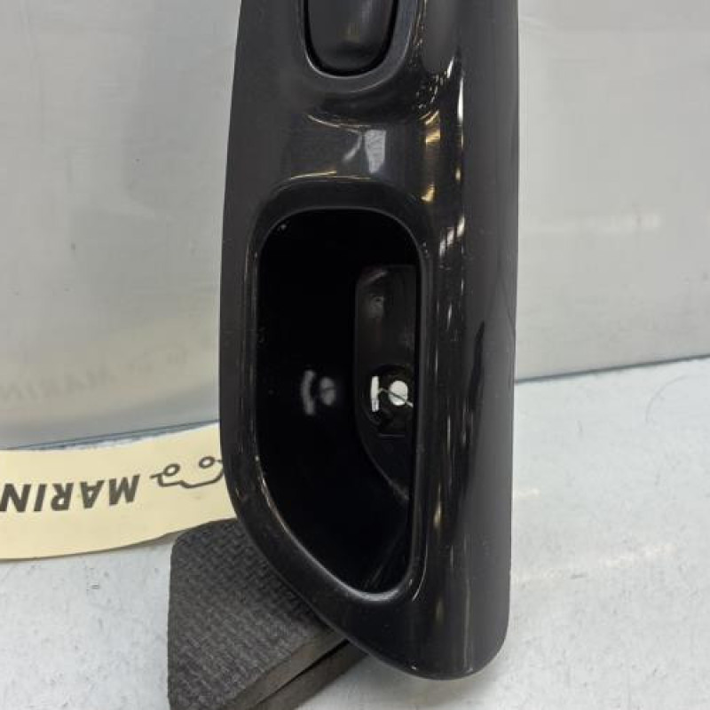 Interrupteur de leve vitre arriere gauche NISSAN JUKE 1 Photo n°3