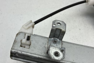 Leve vitre electrique avant droit NISSAN JUKE 1