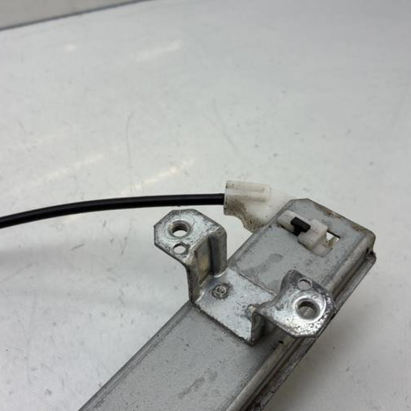 Leve vitre electrique avant gauche NISSAN JUKE 1 Photo n°3