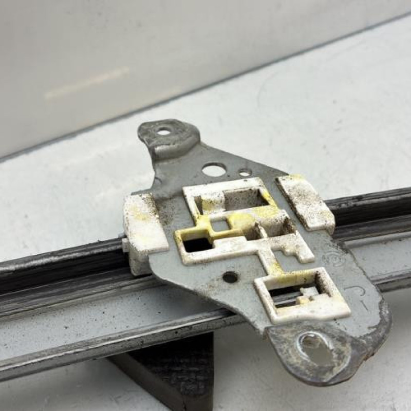 Leve vitre electrique avant gauche NISSAN JUKE 1 Photo n°7