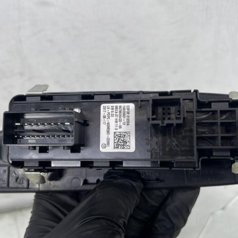 Interrupteur de leve vitre avant gauche CITROEN C4 PICASSO 2 Photo n°3