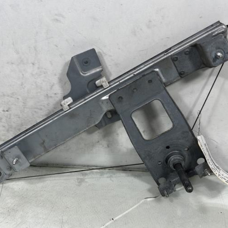 Leve vitre mecanique arriere droit DACIA SANDERO 1 Photo n°1