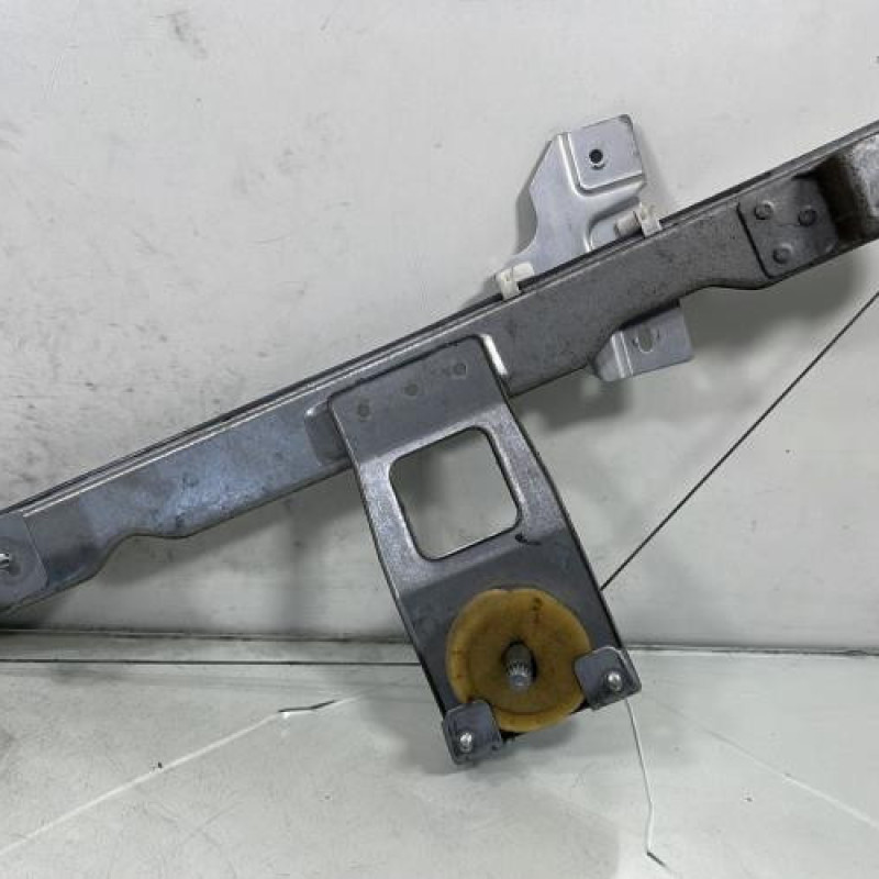 Leve vitre mecanique avant droit DACIA SANDERO 1 Photo n°1