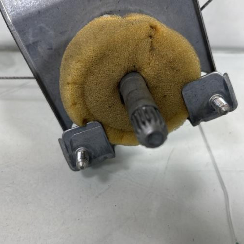 Leve vitre mecanique avant droit DACIA SANDERO 1 Photo n°2