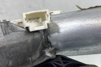 Moteur essuie glace arriere DACIA SANDERO 1