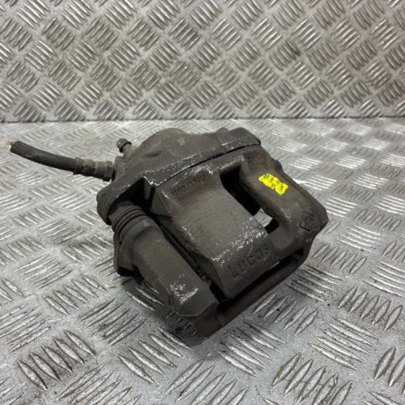 Etrier avant droit (freinage) DACIA SANDERO 1 Photo n°1